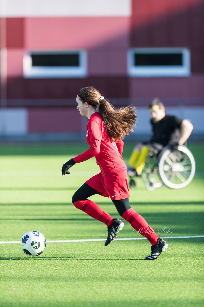 Bild 356 - wCJ Eimsbuettel - VfL Pinneberg : Ergebnis: 6:2